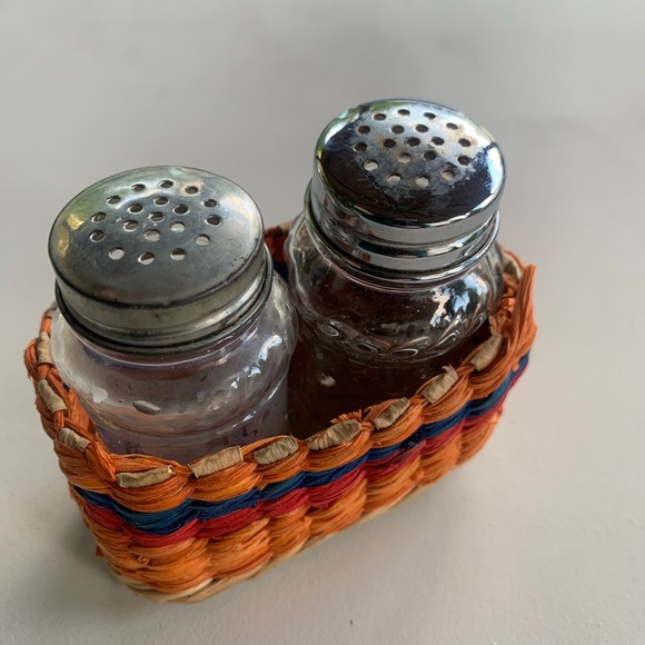 Vintage Salt & Pepper Shakers With Woven Basket - Picture 3 of 8